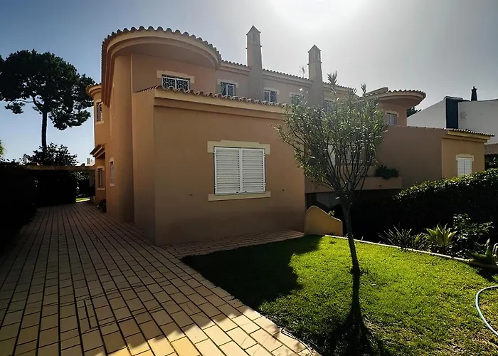 Moradia Vssg Em Vilamoura