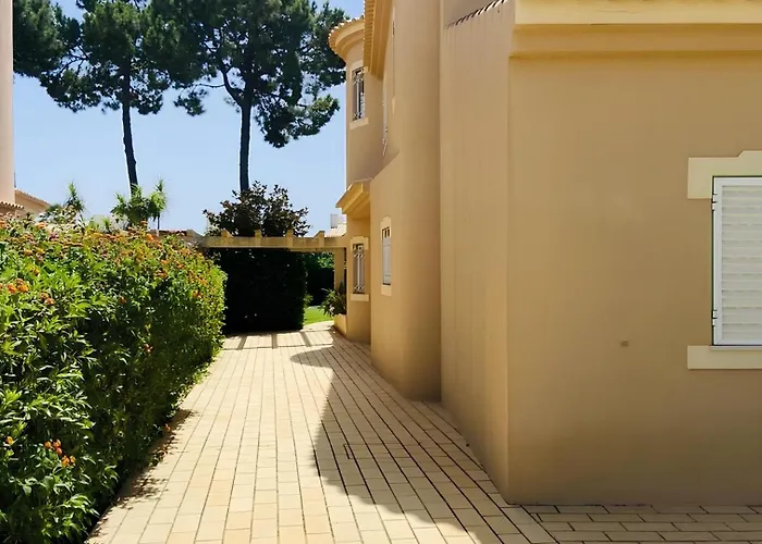 Vakantiehuis Moradia Vssg Em Vilamoura Quarteira