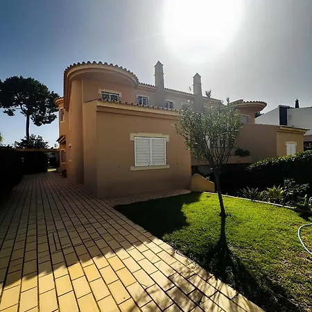 Moradia Vssg Em Vilamoura